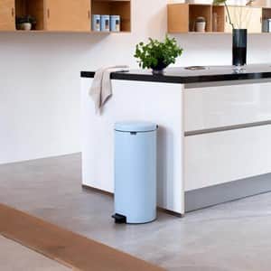 פח פדל 30 ליטר NewIcon - תכלת חלומי Brabantia