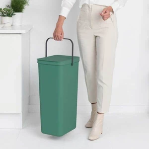 SORT & GO פח הפרדה 40 ליטר פלסטיק - ירוק אשוח Brabantia