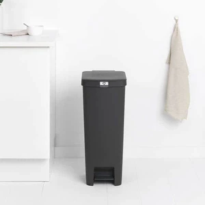 פח הפרדה StepUp פדל 40 ליטר - אפור כהה Brabantia
