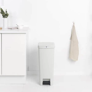 פח הפרדה StepUp פדל 40 ליטר - אפור בהיר Brabantia