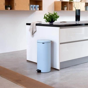 פח פדל 30 ליטר NewIcon - תכלת חלומי Brabantia