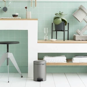 פח פדל 3 ליטר NewIcon - פלטיניום Brabantia